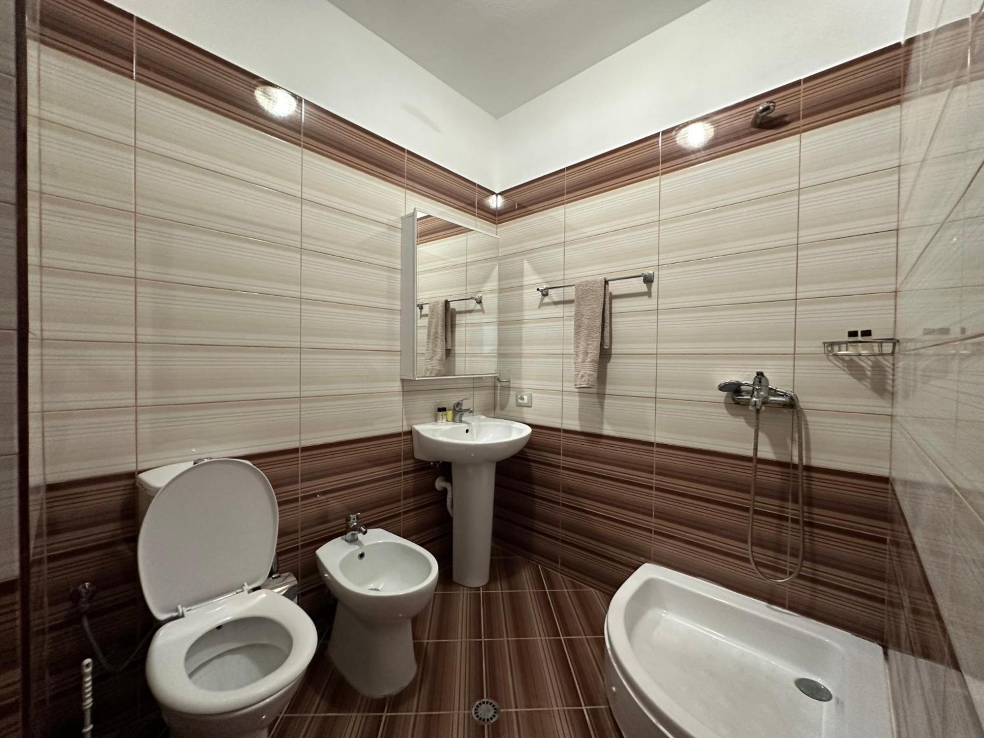 Bella'S Apartments Sakes Номер фото